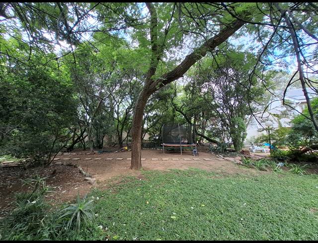 1,526M² VACANT LAND FOR SALE IN BRYANSTON EAST